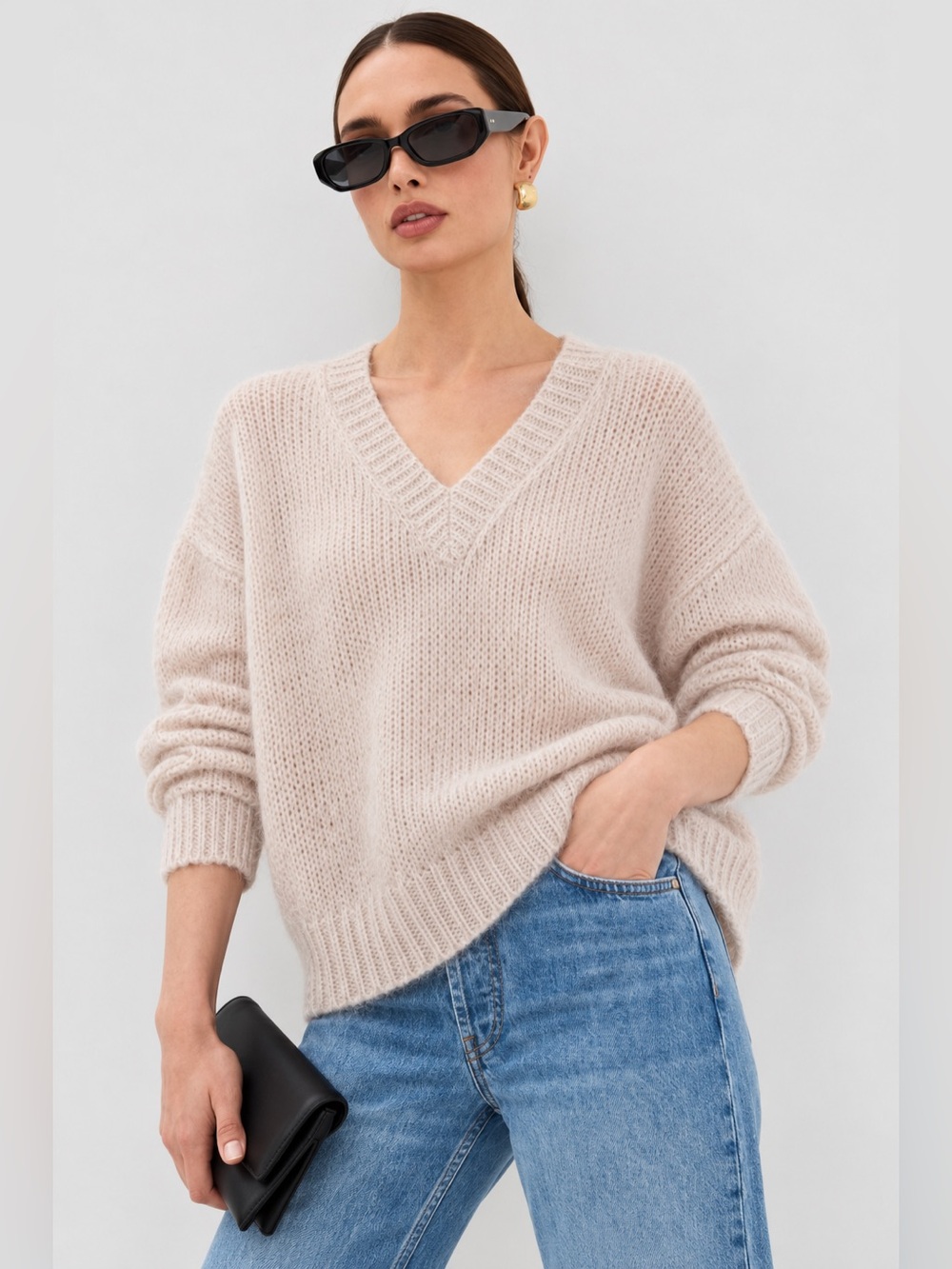 ANINE BING $425 Pale Pink Mohair Wool Blend V-Neck Sweater fits big